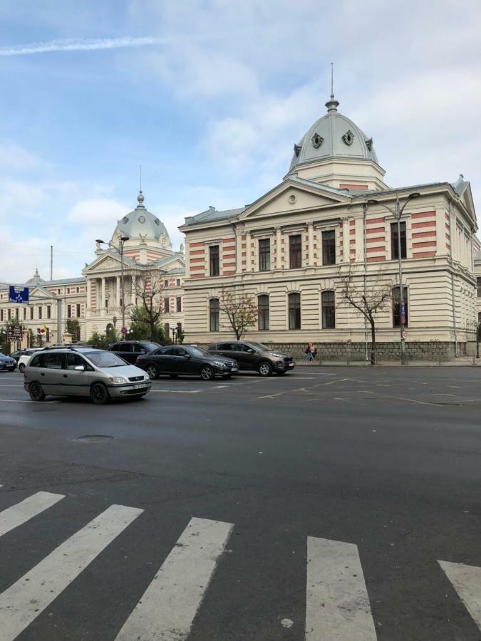 Old City Cosy Apartment Bucharest Luaran gambar